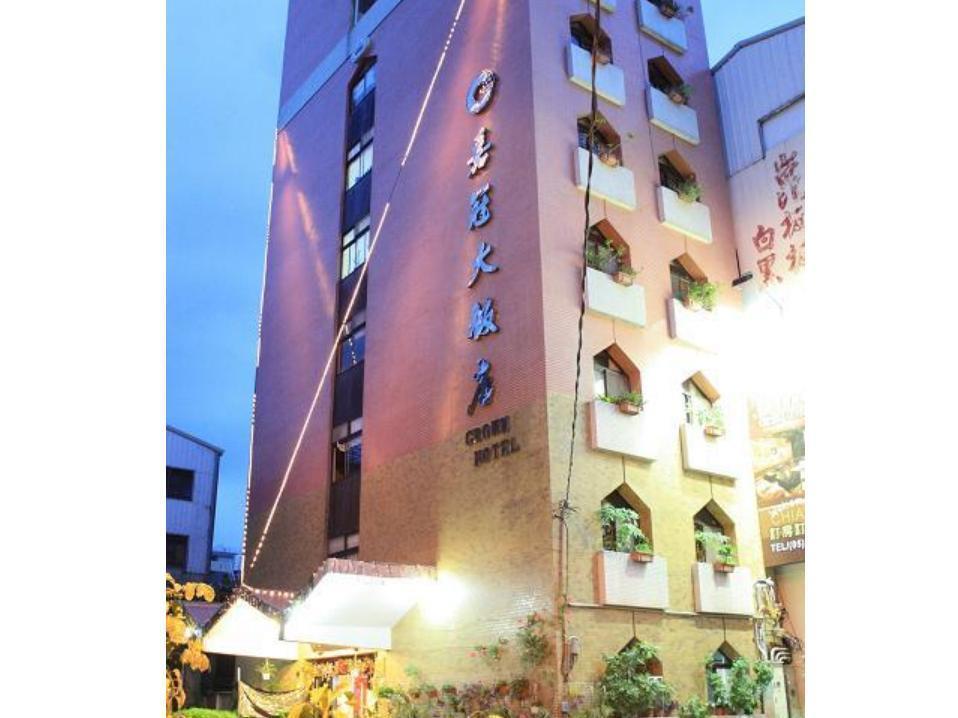 Chiayi Crown Hotel Exterior photo